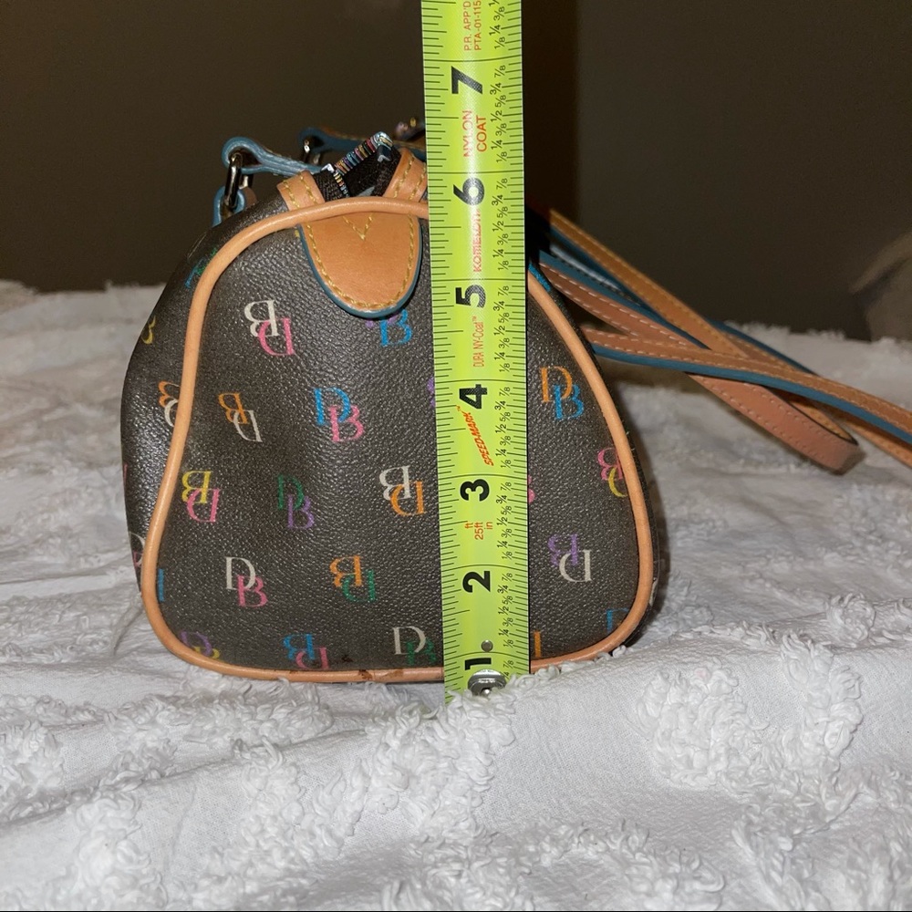 ***SOLD****Authentic Dooney & Burke purse - Picture 13 of 14